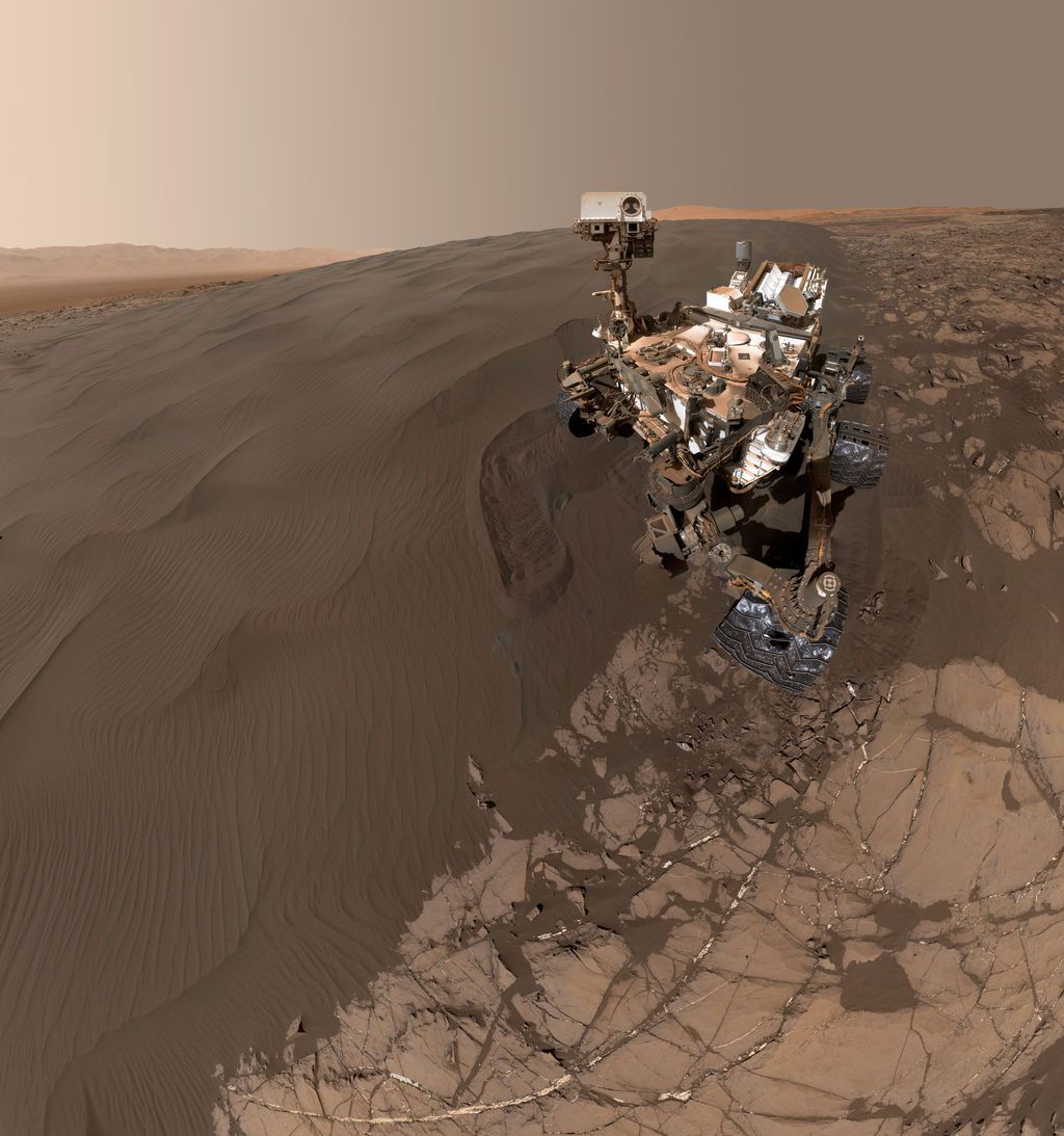 Robot tự hành lớn nhất của NASA - Curiosity - đã hạ cánh thành công lên sao Hỏa vào năm 2012