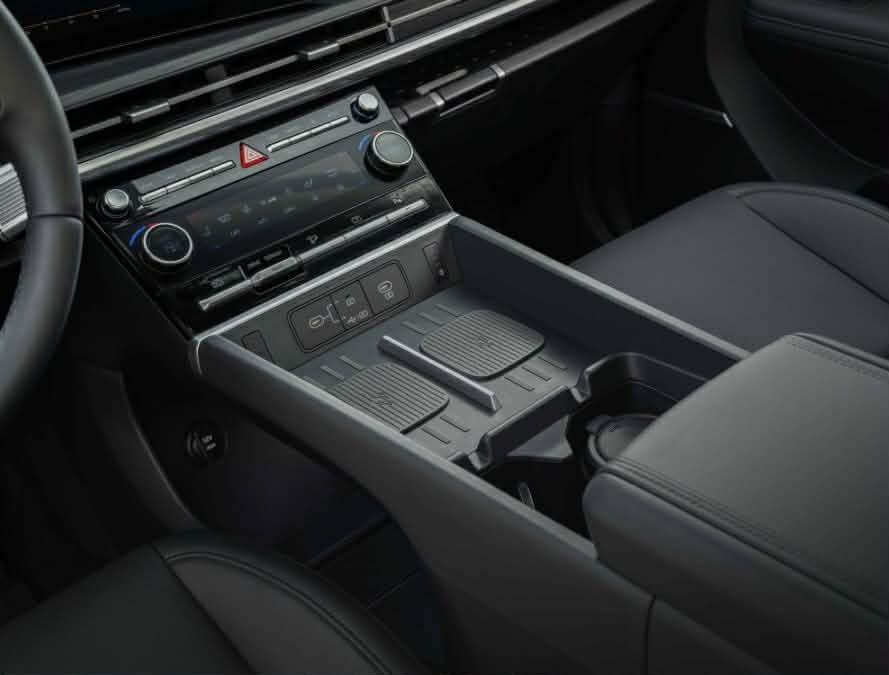 Hyundai Santa Fe Hybrid ra mắt thị trường Việt Nam, giá 1,369 tỷ đồng