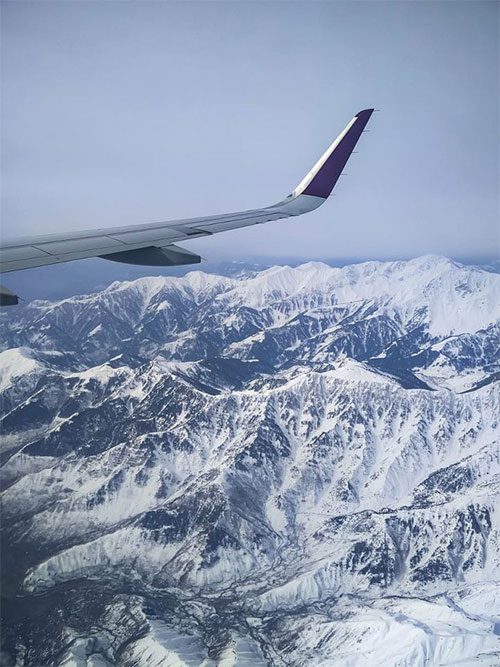 bay-qua-day-himalaya Có hơn 10.000 máy bay dân dụng bay trên bầu trời mỗi ngày.