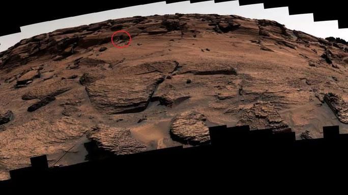 canh-cua-tren-sao-hoa Hình ảnh Curiosity gửi về Trái đất