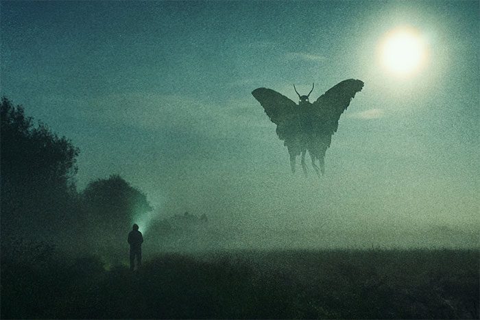mothman Lịch sử của Người bướm có thể bắt nguồn từ thời cổ đại