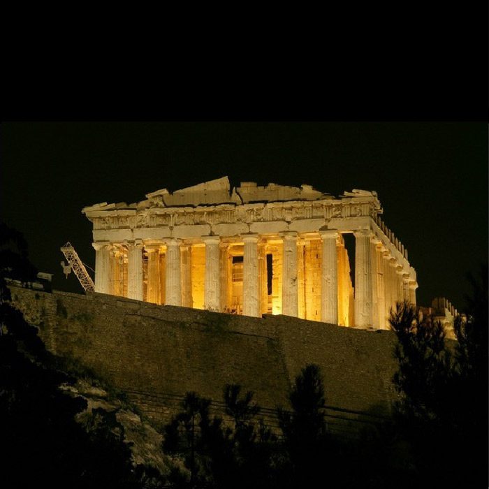 Đền Parthenon được coi là là công trình kiến trúc đẹp nhất của Hy Lạp cổ đại và cũng là công trình đẹp nhất trong lịch sử kiến trúc thế giới.