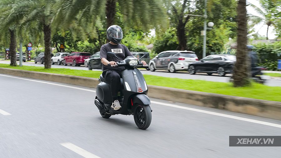 [ĐÁNH GIÁ XE] VESPA 2025 chinh phục người dùng và các chuyên gia ngành xe như thế nào?