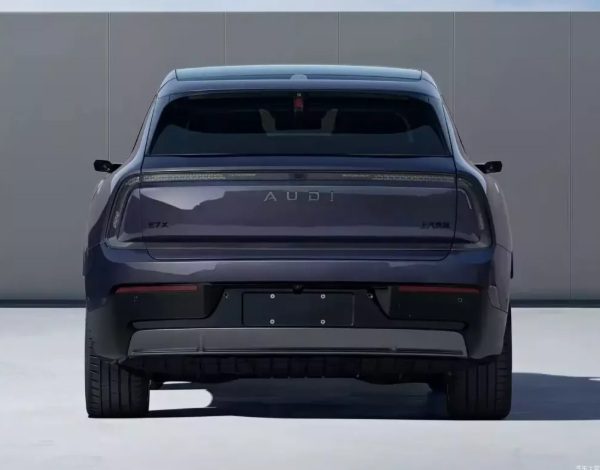 AUDI E7X bản thương mại lộ thiết kế