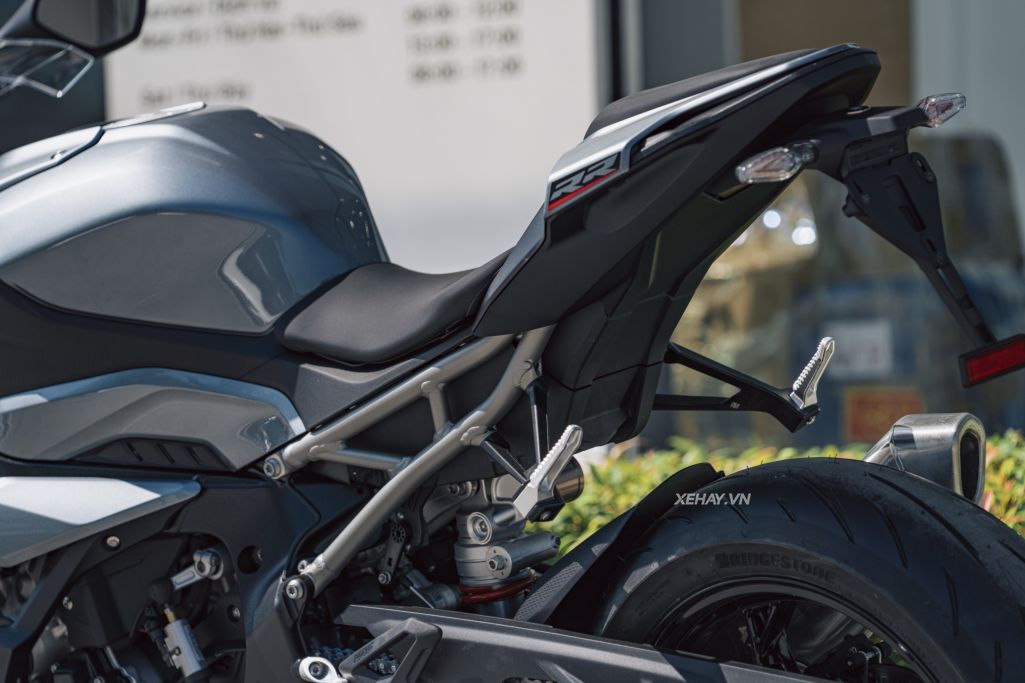 Chiêm ngưỡng BMW S 1000 RR 2026: Superbike đỉnh cao của tốc độ và công nghệ