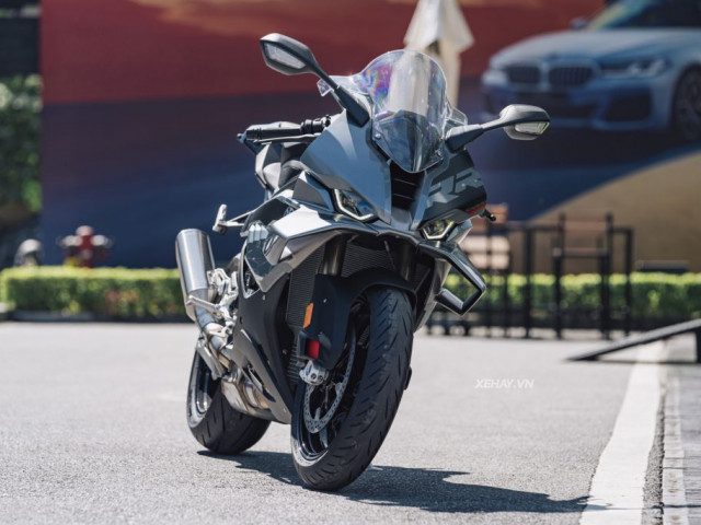 Chiêm ngưỡng BMW S 1000 RR 2026: Superbike đỉnh cao của tốc độ và công nghệ