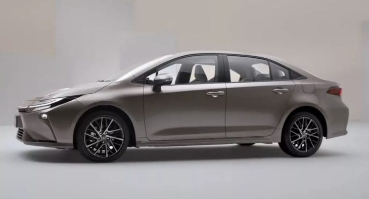 xehay_corolla_191225_3 Toyota Corolla có thêm bản đặc biệt: Trục cơ sở dài hơn, tích hợp hệ điều hành Huawei