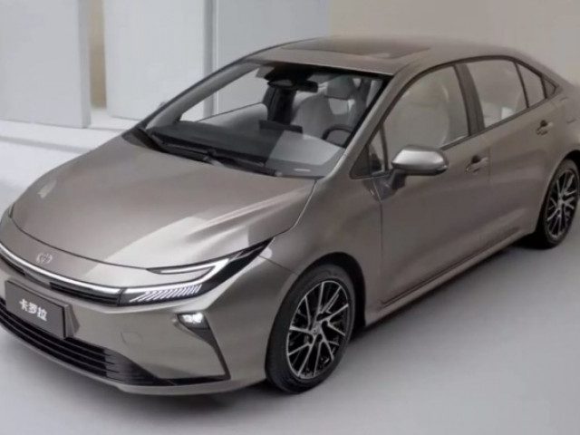 Toyota Corolla có thêm bản đặc biệt: Trục cơ sở dài hơn, tích hợp hệ điều hành Huawei