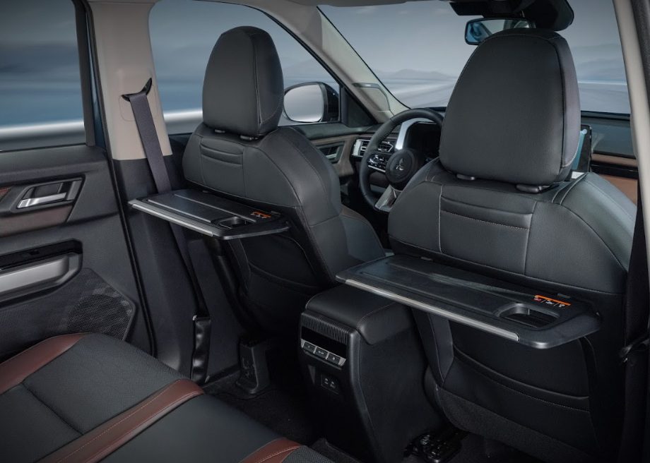 Mitsubishi Destinator chính thức ra mắt Việt Nam: SUV 7 chỗ giá từ 780 triệu đồng