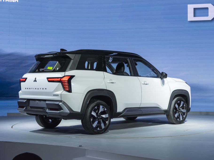 Mitsubishi Destinator chính thức ra mắt Việt Nam: SUV 7 chỗ giá từ 780 triệu đồng