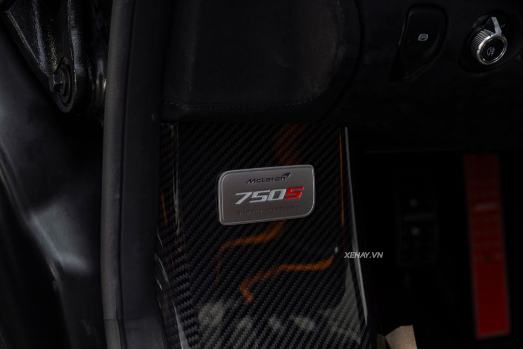 Cận cảnh McLaren 750S Spider Orange Coriolis: Phiên bản cá nhân hóa cực chất giá 29,4 tỷ đồng