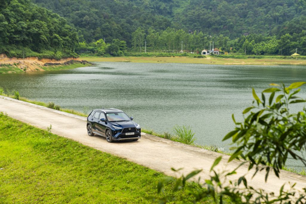 [ĐÁNH GIÁ XE] Toyota Yaris Cross 2025: Xe đa dụng dễ quen, thân thiện và phù hợp dành cho giới trẻ
