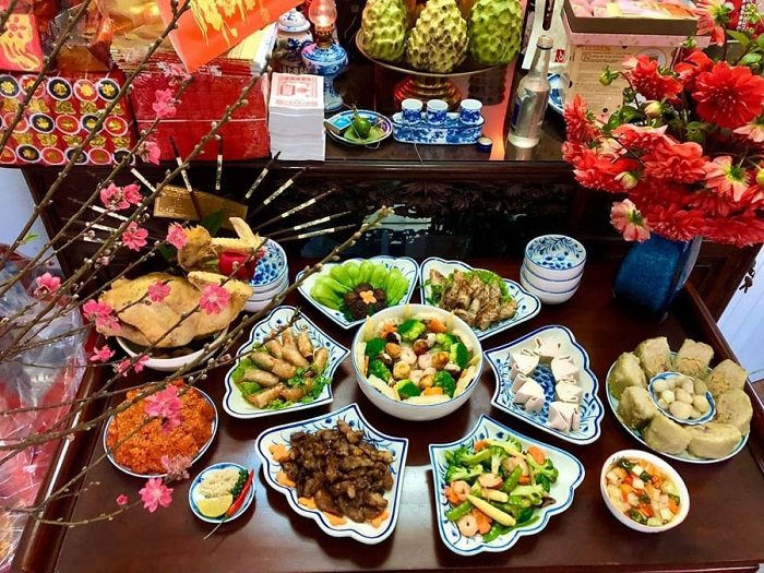Mâm cúng giao thừa trong nhà