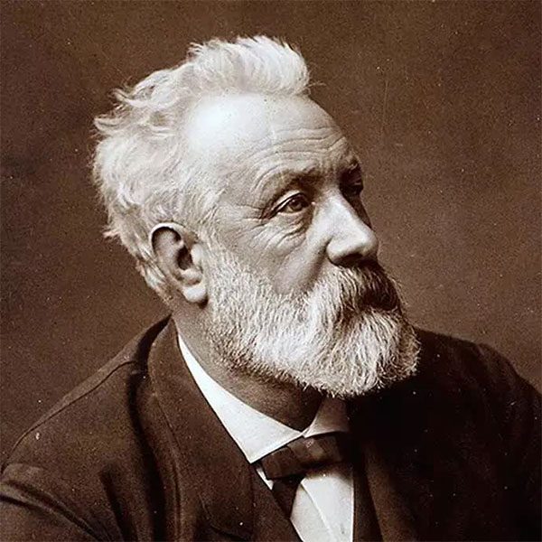 Tác giả cuốn tiểu thuyết nổi tiếng "Hành trình đến Trung tâm Trái đất" Jules Verne.