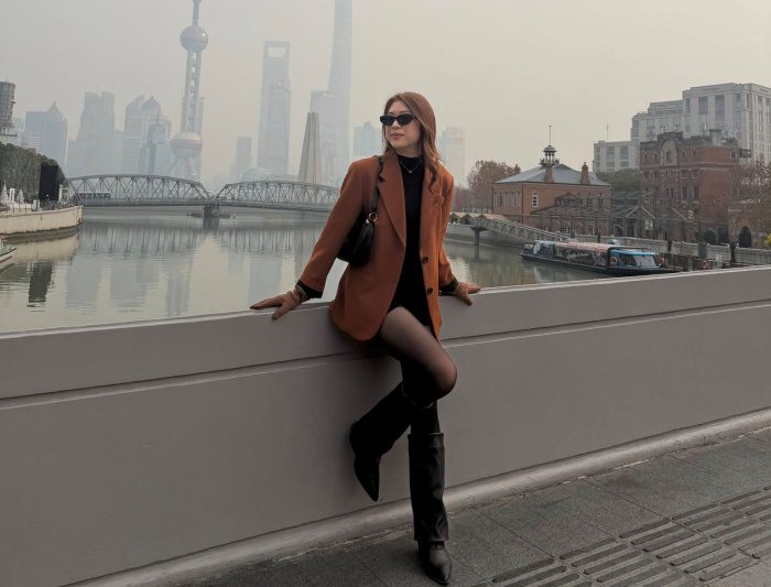 Bỏ túi bí quyết phối đồ đi du lịch cực sang trọng của 'hot mom' Thương Phạm