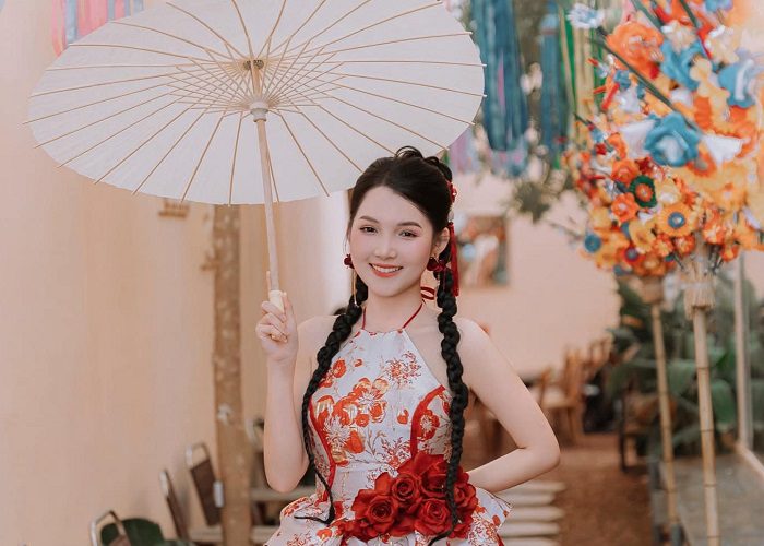 Quán cà phê trang trí Tết ở Nha Trang lên ảnh ngập sắc xuân