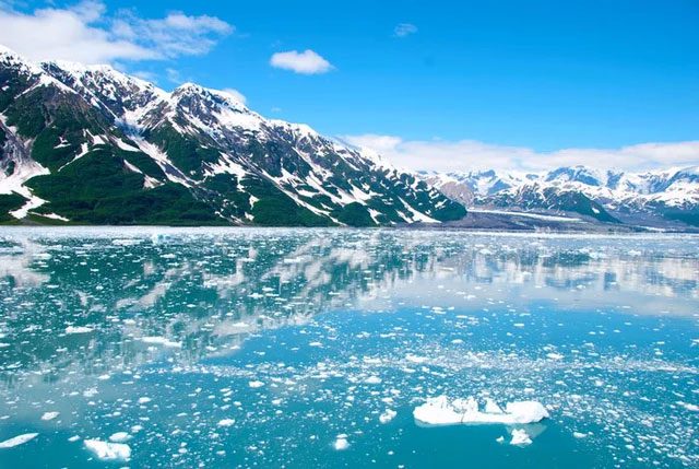Trên quả địa cầu, bang Alaska của Mỹ khá nhỏ. Nhưng nó thực sự rất to lớn.