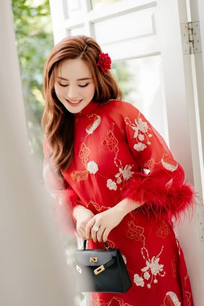 vy_oanh_1 Vy Oanh gây thương nhớ với nhan sắc không tuổi trong tà áo dài và áo bà ba