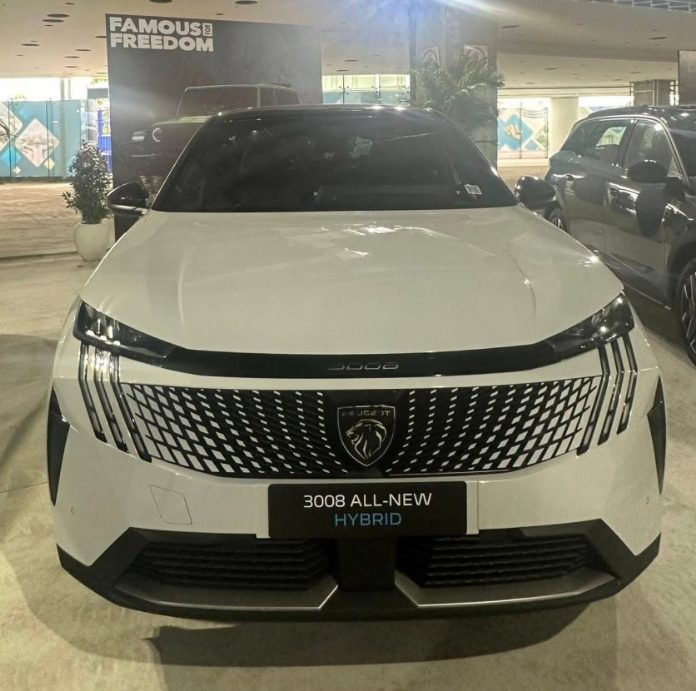 xehay_3008_120126_4 Peugeot 3008 và 5008 thế hệ mới lộ diện tại Việt Nam: Thêm lựa chọn xe châu Âu điện hóa cho khách Việt