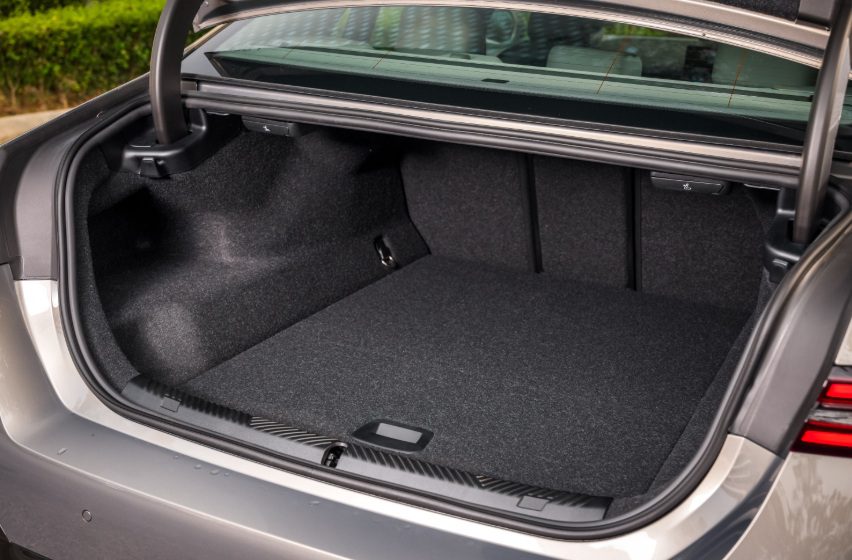 BMW i5 2026 chính thức lắp ráp tại Đông Nam Á: Giá rẻ hơn 180 triệu VNĐ, tầm hoạt động tăng vọt