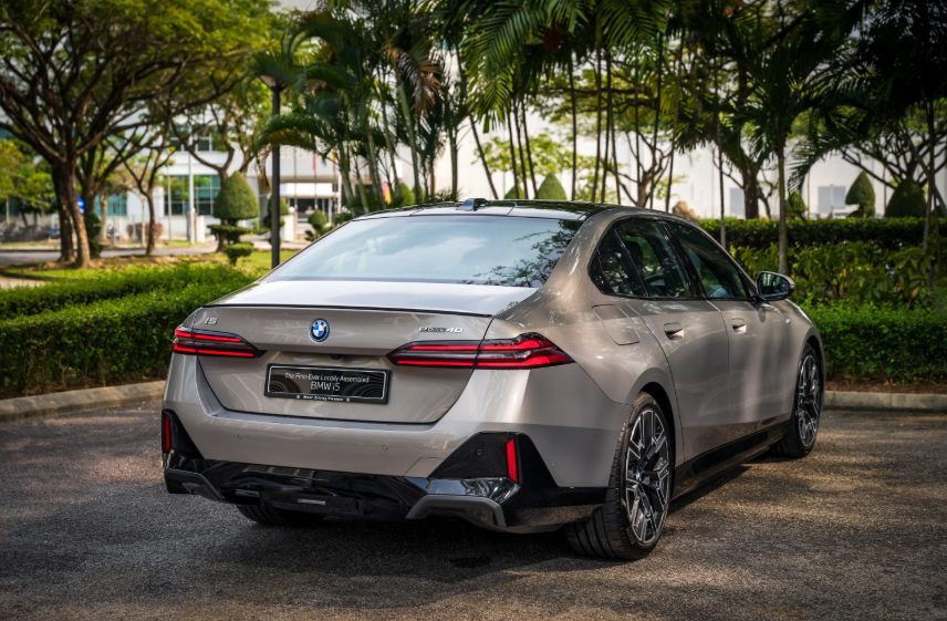 BMW i5 2026 chính thức lắp ráp tại Đông Nam Á: Giá rẻ hơn 180 triệu VNĐ, tầm hoạt động tăng vọt