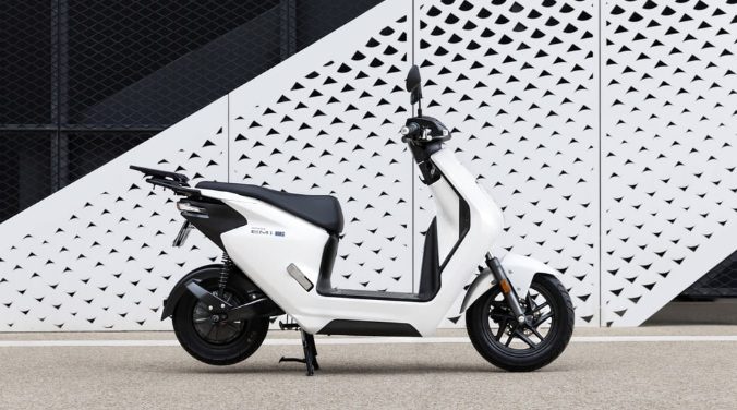 xehay_honda20em1_060126_2 Honda EM1 e: ra mắt Việt Nam vào ngày 10/1? Giá dự đoán khoảng 40 triệu đồng