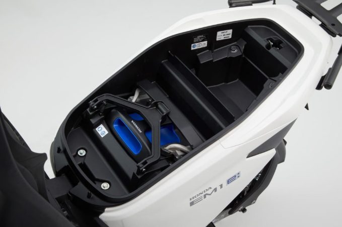 xehay_honda20em1_060126_4 Honda EM1 e: ra mắt Việt Nam vào ngày 10/1? Giá dự đoán khoảng 40 triệu đồng