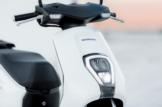 xehay_honda20em1_060126_5 Honda EM1 e: ra mắt Việt Nam vào ngày 10/1? Giá dự đoán khoảng 40 triệu đồng