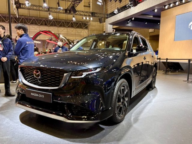 Mazda CX-5 2026 được gia tăng kích thước, khoang nội thất biến thành "phòng ngủ di động"