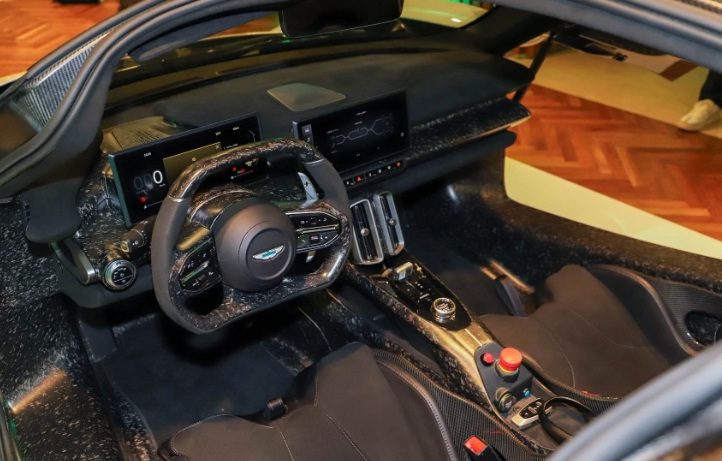 Aston Martin Valhalla "cập bến" Châu Á: Siêu xe hybrid mạnh hơn 1.000 mã lực, giá từ 21,62 tỷ VNĐ