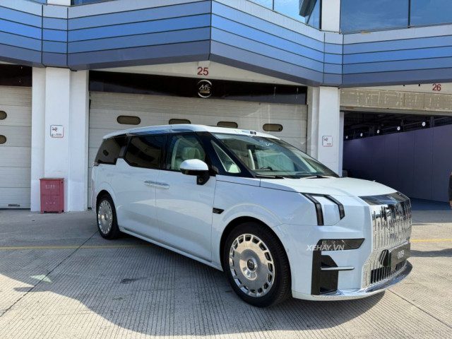 Thực tế Zeekr 009 sắp bán tại Việt Nam: MPV điện khung gầm Volvo, sạc 10 phút đi gần 700 km