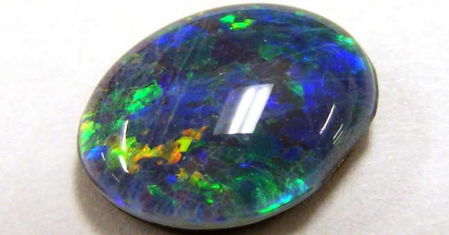 12 loại đá quý hiếm nhất thế giới