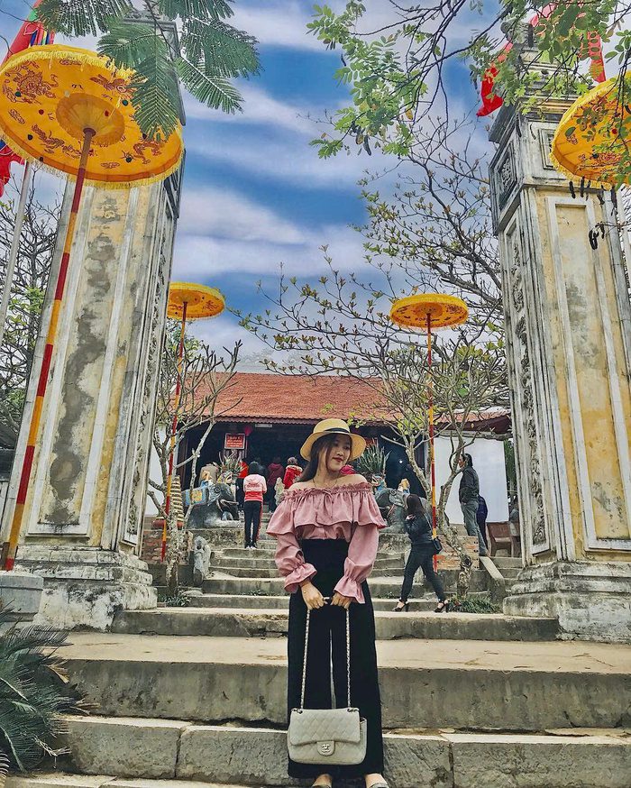 dễ dàng di chuyển đến đền Cờn Nghệ An