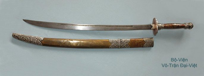 guom-cua-viet-nam-thoi-xua-4 Còn đây là kiếm cong của Việt Nam thời thế kỷ 18-19