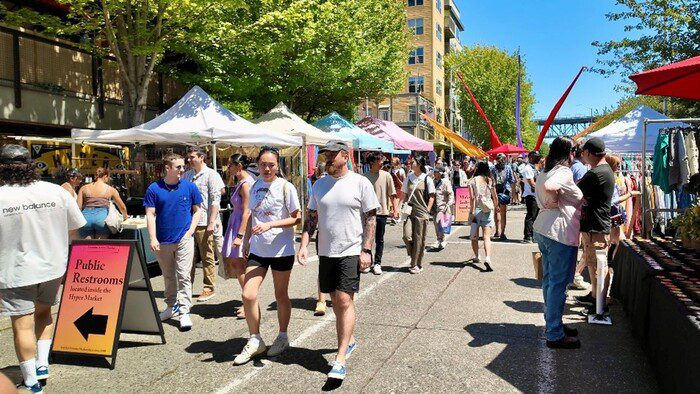 Các khu chợ nổi tiếng ở Mỹ - Chợ Fremont Sunday Market – Seattle