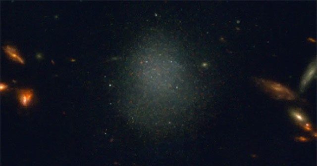 Kính viễn vọng của NASA chụp được vật thể "lẽ ra không tồn tại"