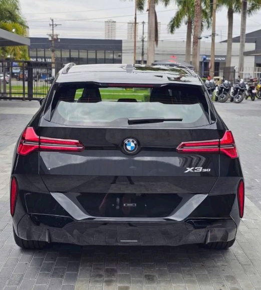 xehay_bmw20x320moi_310126_5 Thực tế BMW X3 30 M Sport Pro giá 2,899 tỷ đồng tại Việt Nam: Full ADAS sẵn sàng đấu Mercedes-Benz GLC 300