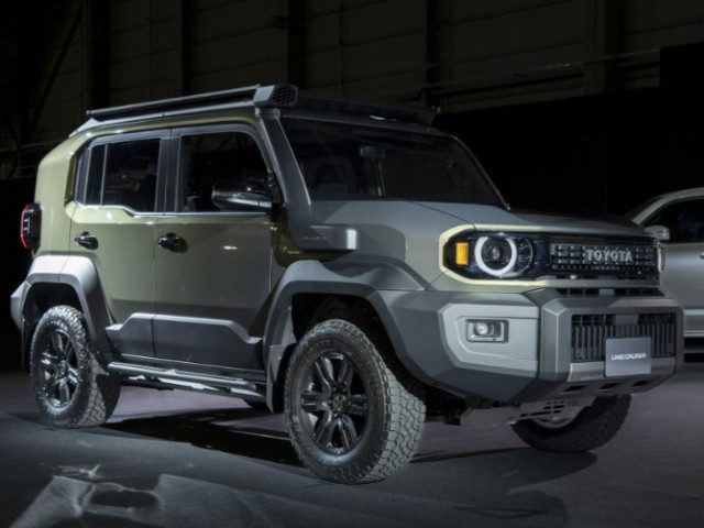 Toyota Land Cruiser FJ chính thức xuất xưởng, dự kiến giao xe vào cuối năm