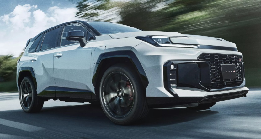 Toyota RAV4 2026 trình làng: SUV PHEV có khả năng cấp điện gia đình liên tục trong vòng 7 ngày