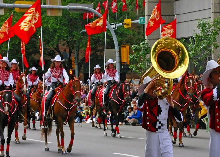 Sắc màu văn hóa rực rỡ qua các lễ hội ở Canada