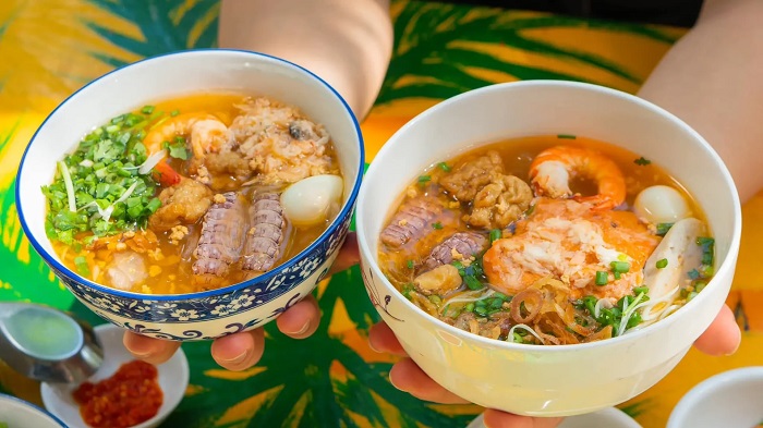 Ngay gần Tháp Bà Ponagar cũng có quán bánh canh ngon ở Nha Trang