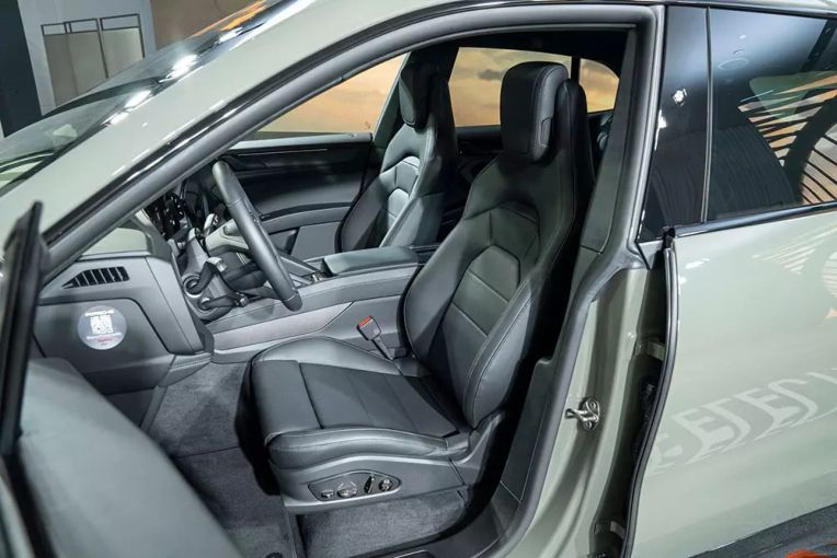 xehay_porsche20cayenne20electric20tl_260326_7 Porsche Cayenne Electric 2026 "cập bến" Đông Nam Á: SUV điện thể thao mạnh 1.156 mã lực, sạc 10 phút đi được 325 km