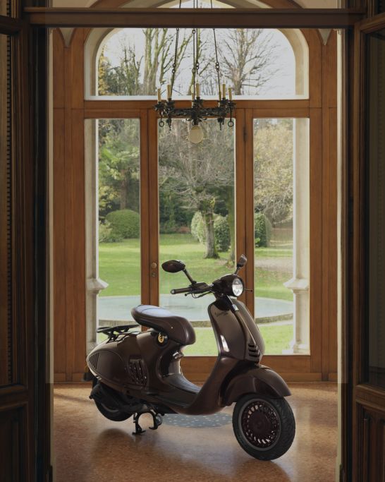 Vespa 946 Horse sẽ về Việt Nam vào đầu tháng 2/2026: Phiên bản giới hạn chỉ 888 xe cho năm Bính Ngọ