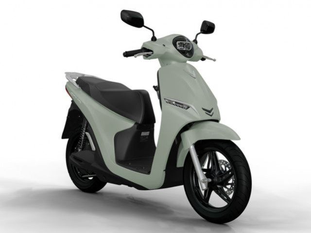 VinFast ra mắt 4 mẫu xe máy điện mới, hoàn thiện lắp đặt 4.500 trạm đổi pin đầu tiên