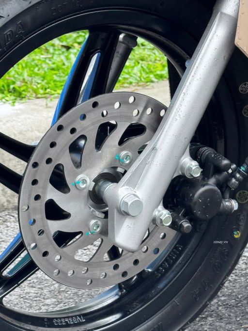 Thực tế VinFast Viper trước ngày mở bán: Xe máy điện thể thao dành riêng cho phái mạnh, giá từ 39,9 triệu đồng