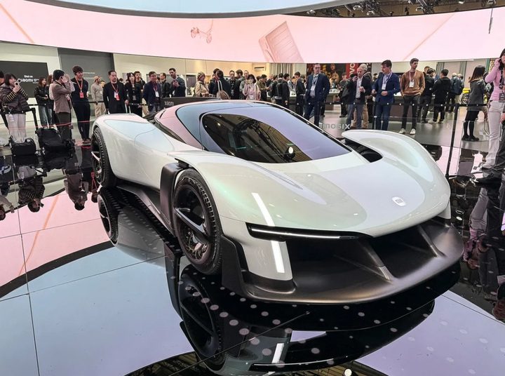 Cận cảnh siêu xe điện 'hoang dã' của Xiaomi tại MWC 2026