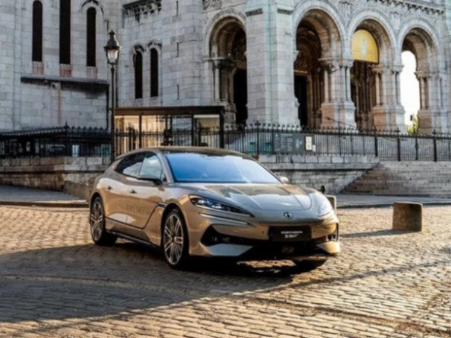 Xe điện Denza Z9 GT 2026 xác lập kỷ lục thế giới