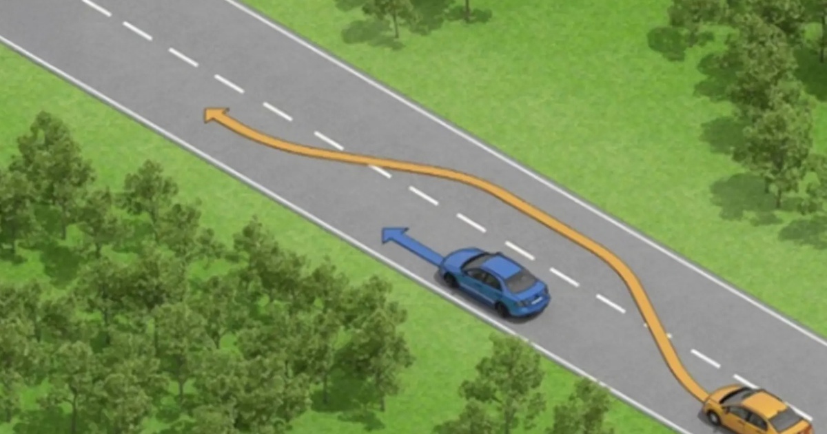 Phân biệt 'vượt xe' và 'vượt phải' thế nào để tránh bị phạt?