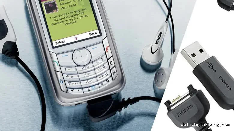 Những cổng sạc điện thoại kỳ lạ trước thời USB-C Trước USB-C, điện thoại từng dùng những cổng sạc 'dị' đến mức nào? - Ảnh 5.