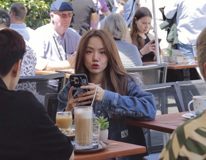 Phương Ly ‘hóa người bản địa’ giữa lòng nước Đức mộng mơ